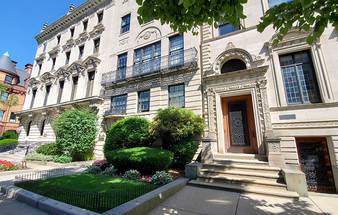 New England College of Optometry to Launch Hybrid OD Teaching and Training Program image