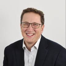 National Eye Institute Selects Richard Lee, MD, PhD, as clinical director image