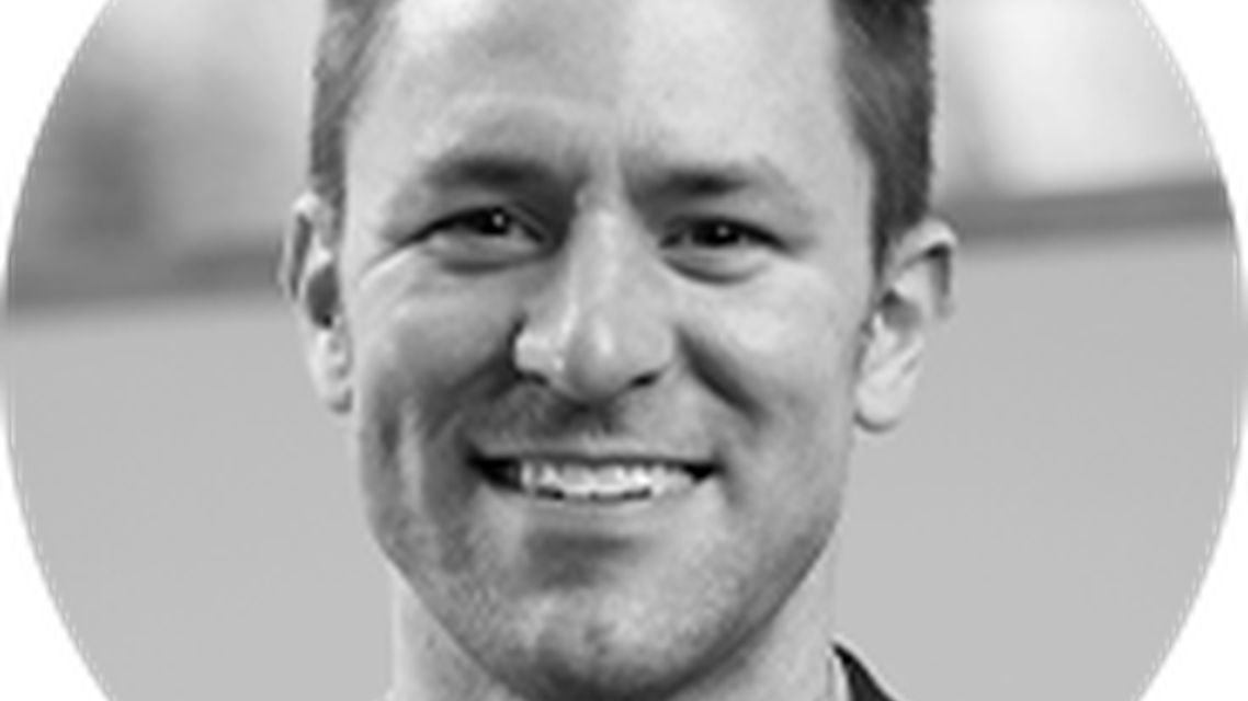 Correcting High Myopia at the Nodal Point