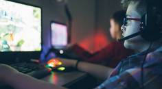 Digital Device Use and Vision in Kids