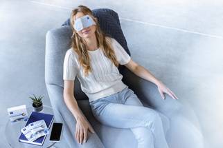 Zeiss Unveils Disposable Zeiss Warm Eye Masks image