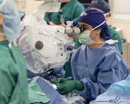 Duke Eye Center Implants Cell-Based Therapy for MacTel image